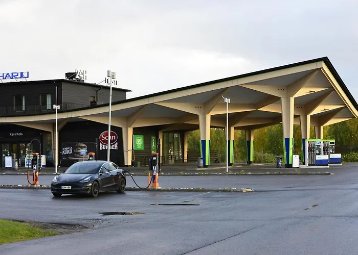 Niemenharjun Matkailukeskus * Pihtipudas