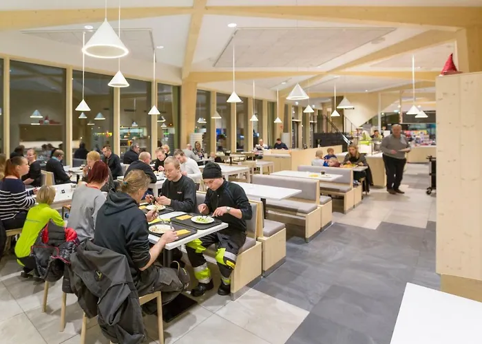 Niemenharjun Matkailukeskus Feriested *